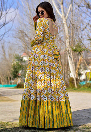 Digital Printed Pure Muslin Cotton in Yellow