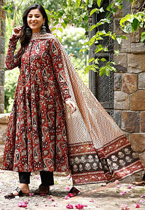 Digital Printed Rayon Pakistani Suit in Maroon