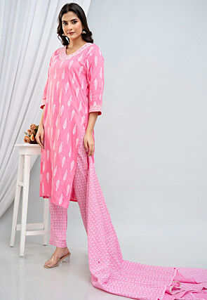 Digital Printed Rayon Pakistani Suit in Pink