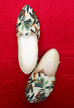 Digital Printed Satin Men Mojari in Beige