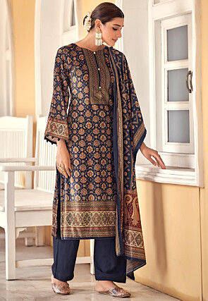 Share more than 82 new velvet kurti design best - thtantai2