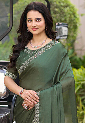 Embellished Border Chiffon Scalloped Saree in Dark Green