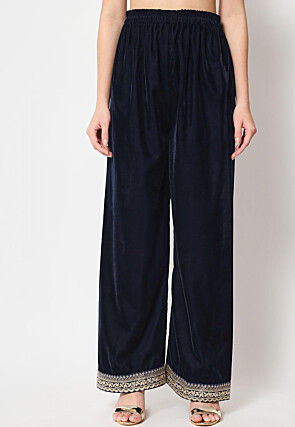 Embellished Neckline Velvet Straight Kurta Set in Navy Blue