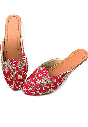 Embroidered Art Silk Women Jutti in Red