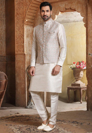 Buy ROYAL KURTA Men White Self Design Kurta With Churidar - Kurta Sets for  Men 3117502 | Myntra