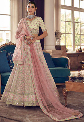 Buy Fabulous Girls KERALA KASAVU SILK Pattu Pavadai Lehenga Choli Pattu  Langa Dress Online In India At Discounted Prices