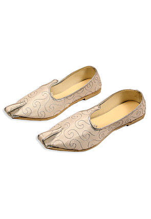 Embroidered Art Silk Men Mojari in Beige