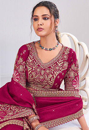 Embroidered Art Silk Scalloped Saree in Fuchsia