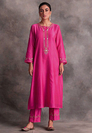 Embroidered Chanderi Silk Straight Kurta Set in Fuchsia