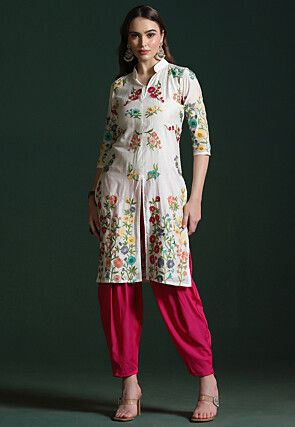 Embroidered Chanderi Silk Straight Kurta Set in Off White