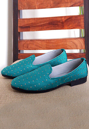 Embroidered Chinon Chiffon Men Mojari in Turquoise