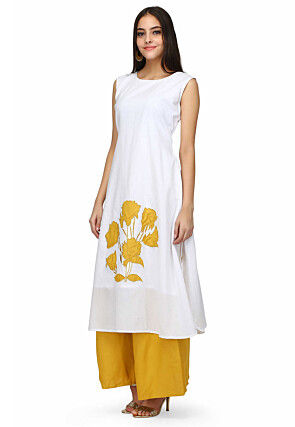 Embroidered Cotton Cambric Kurta Set in Off white