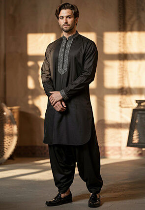 Embroidered Cotton Dhoti Kurta in Black