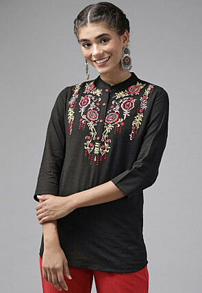 Embroidered Cotton Flex Top in Black