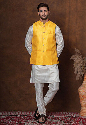 Embroidered Cotton Kurta Set in White