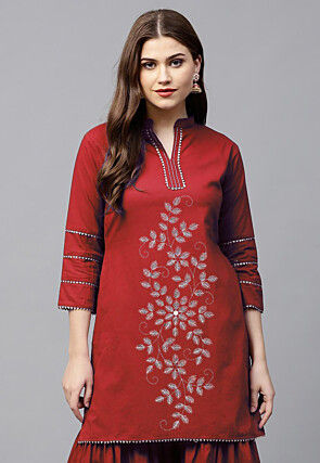 Embroidered Cotton Silk Straight Kurta in Maroon
