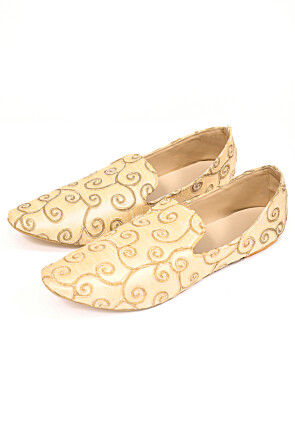 Embroidered Dupion Silk Men Mojaris in Beige