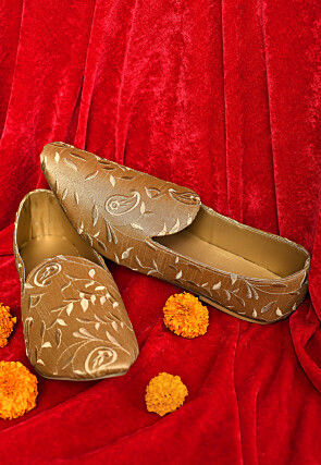 Embroidered Dupion Silk Men Mojari in Beige