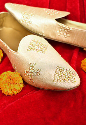 Embroidered Dupion Silk Men Mojari in Light Beige