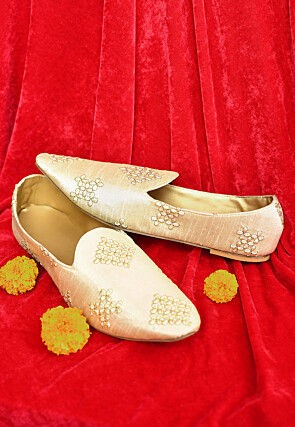 Embroidered Dupion Silk Men Mojari in Light Beige