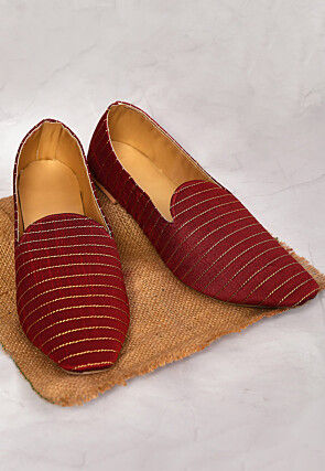 Embroidered Dupion Silk Men Mojari in Red