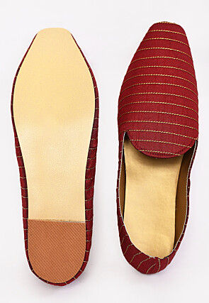 Embroidered Dupion Silk Men Mojari in Red