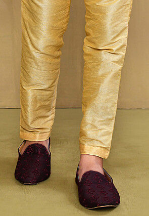 Embroidered Dupion Silk Men Mojari in Wine