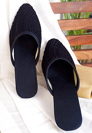 Embroidered Georgette Women Jutti in Black