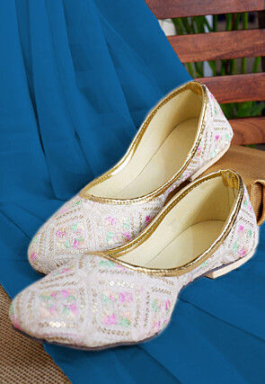 Embroidered Georgette Women Jutti in Off White