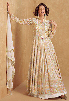 Embroidered Georgette Lehenga in Off White