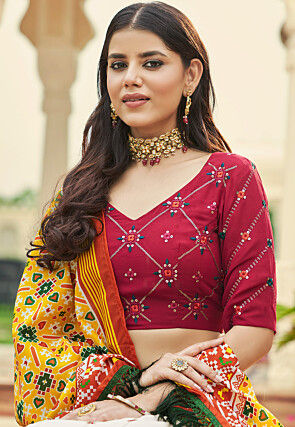 Embroidered Georgette Lehenga in Off White