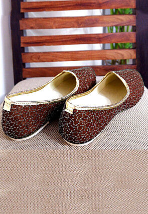Embroidered Georgette Mojari in Brown