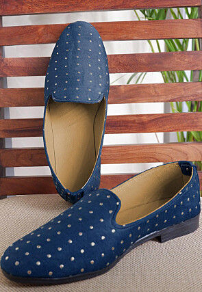 Embroidered Georgette Mojari in Teal Blue