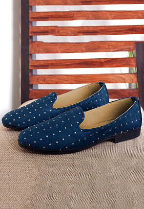 Embroidered Georgette Mojari in Teal Blue