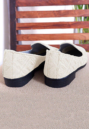 Embroidered Georgette Mojari in White