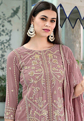 Page 6 | Pakistani Suits: Buy Designer Pakistani Dresses For Women Online