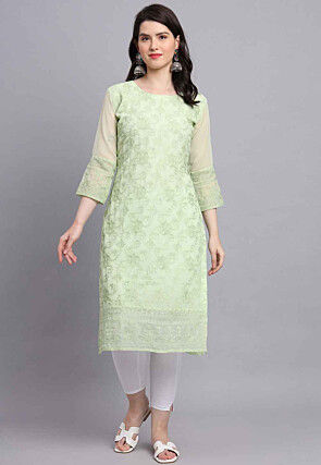 Casual attire 219 top
