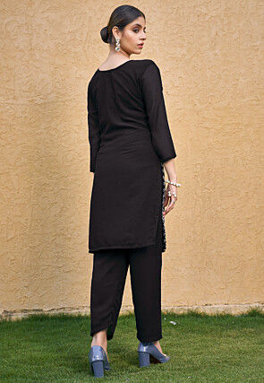 Embroidered Georgette Straight Kurta Set in Wine