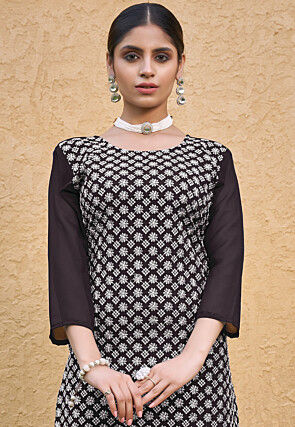 Embroidered Georgette Straight Kurta Set in Wine