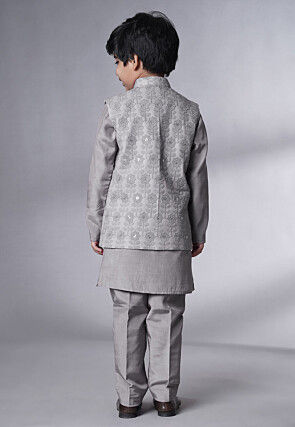 Embroidered Muslin Silk Kurta Set in Grey