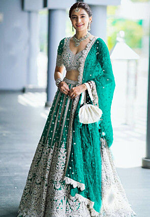 Green Lehenga Cholis: Buy Latest Indian Designer Green Ghagra Cholis Online  - Utsav Fashion