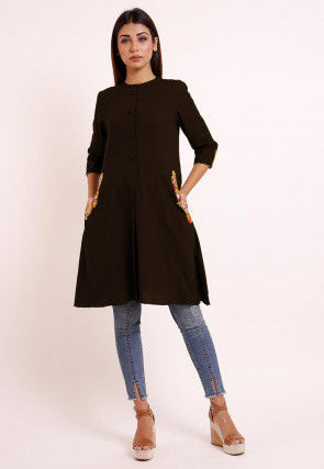 Embroidered Pocket Cotton Slub A Line Pleated Kurti in Dark Brown