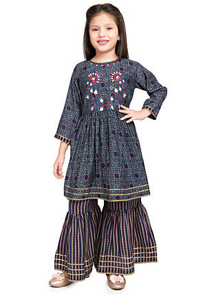 Embroidered Polyester Kurta Set in Navy Blue