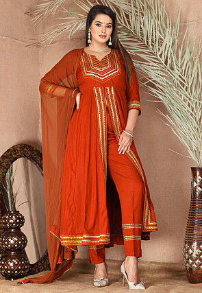 Page 33 | Anarkali Suits: Buy Designer Anarkali Dresses and Outfits Online  | Utsav Fashion
