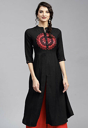 Embroidered Rayon Front Slit Kurta in Black