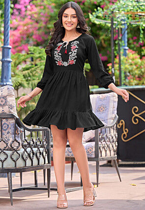 Embroidered Rayon Short Dress in Black