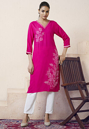 Embroidered Rayon Straight Kurta in Fuchsia