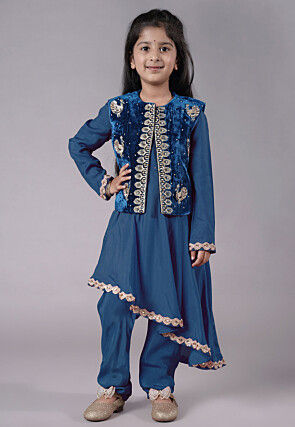 Embroidered Shantoon Asymmetric Kurta Set in Teal Blue