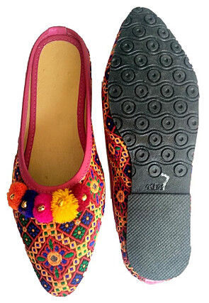 Embroidered Synthetic Women Jutti in Multicolor
