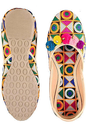 Embroidered Synthetic Women Jutti in Multicolor
